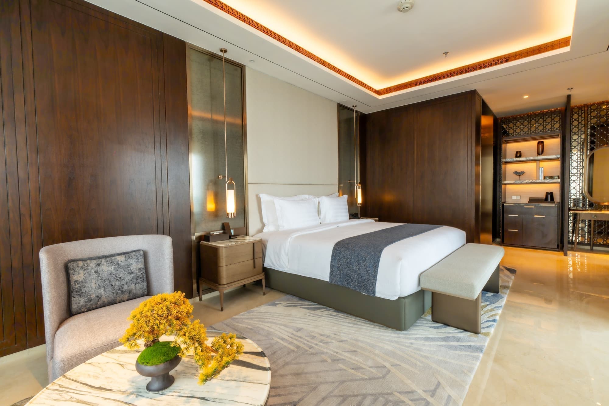 Executive Balcony King Room - Arjuna Resort